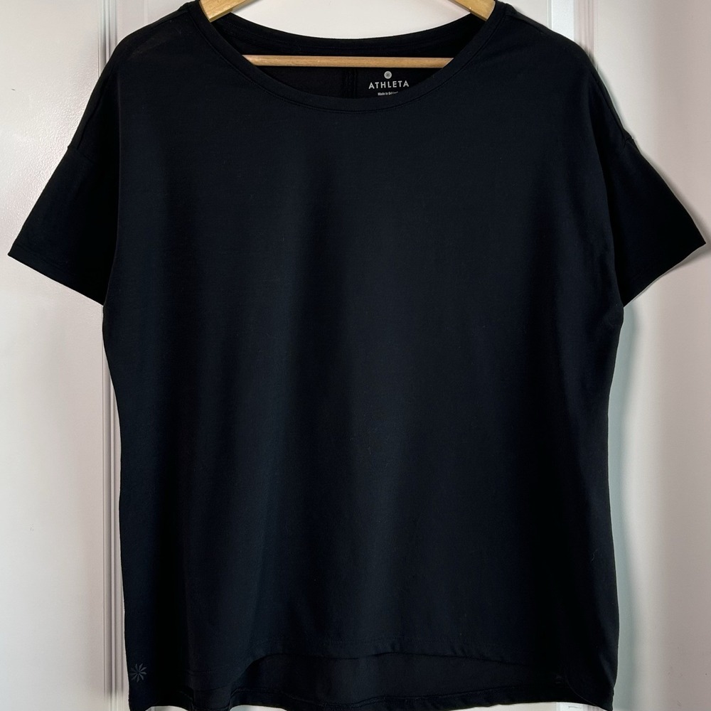 Athleta Black Performance Relaxed Boxy Short Sleeve T-Shirt Clean Girl Style